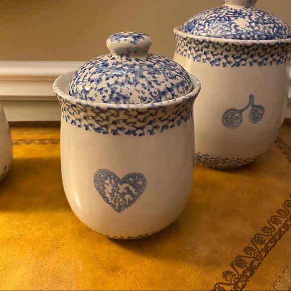 Set of 3 Vintage Tienshan Folk Craft Cottage Sponge Ware Ceramic Boho Jars - Picture 6 of 11